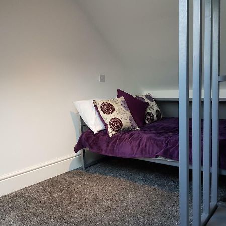 Webb Place 2 Bedroom Apartment ! Croydon Dış mekan fotoğraf