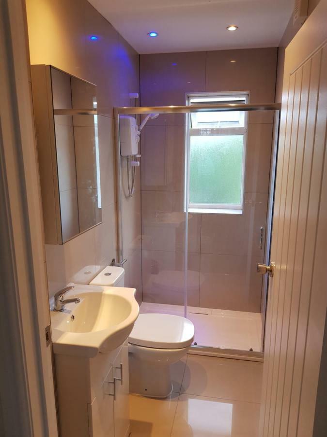 Webb Place 2 Bedroom Apartment ! Croydon Dış mekan fotoğraf